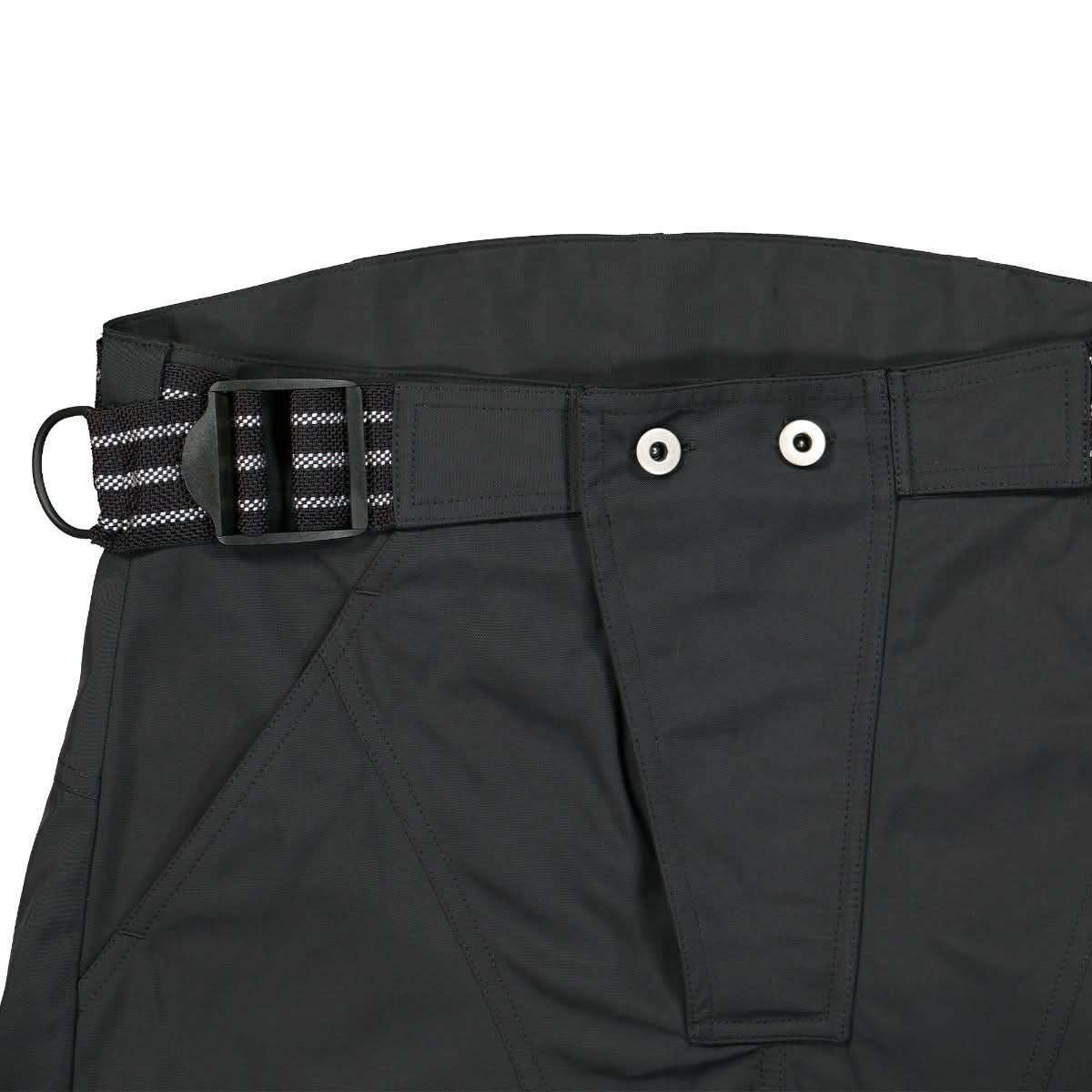 Qasimi Motor Bermudas Black Detail view 4 | Gate