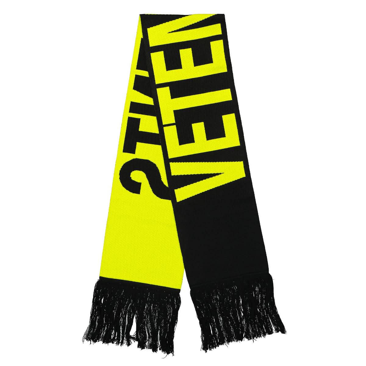 VETEMENTS Double Logo Scarf Black Detail view 1 | Gate