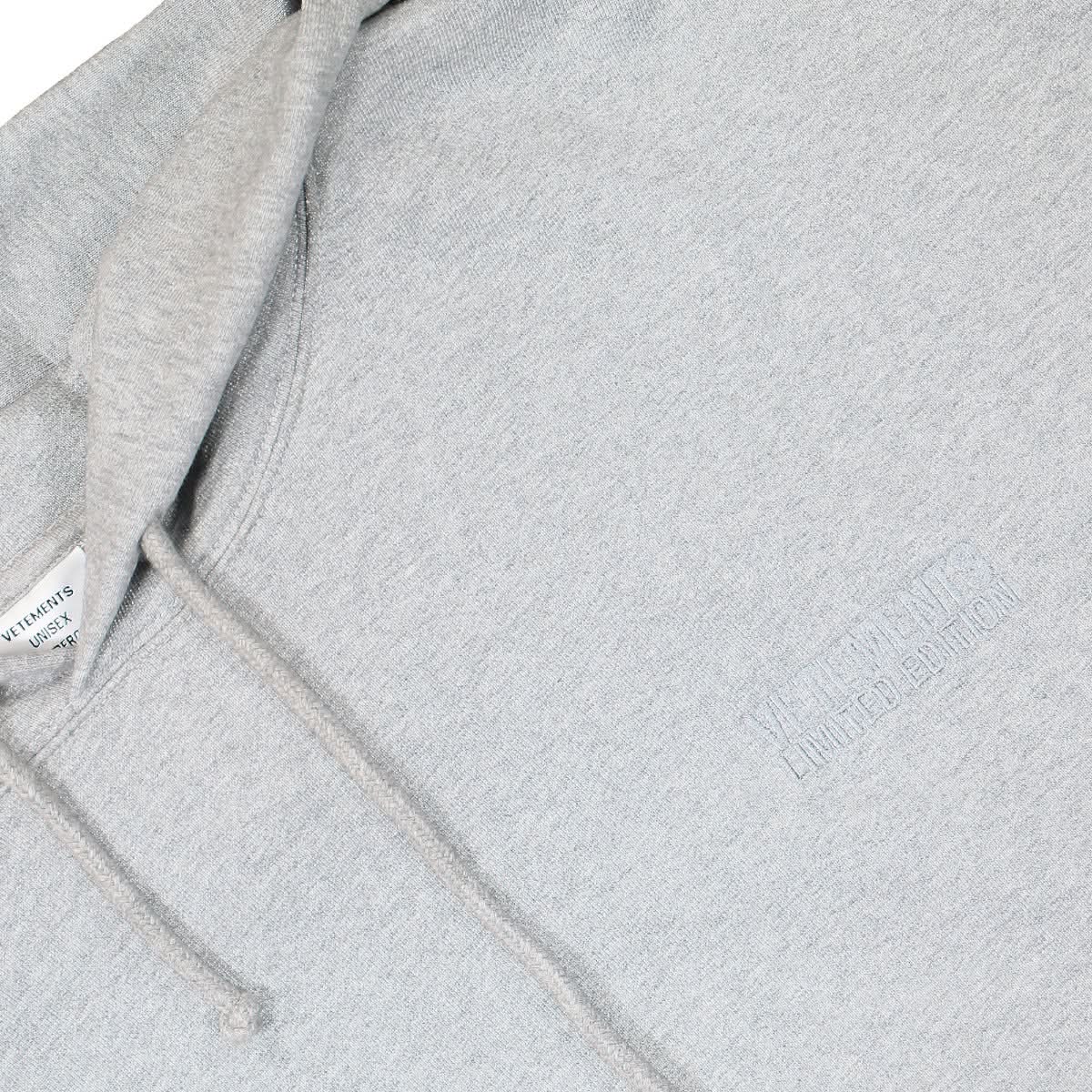 VETEMENTS All Grey Hoodie Grey Detail view 5 | Gate