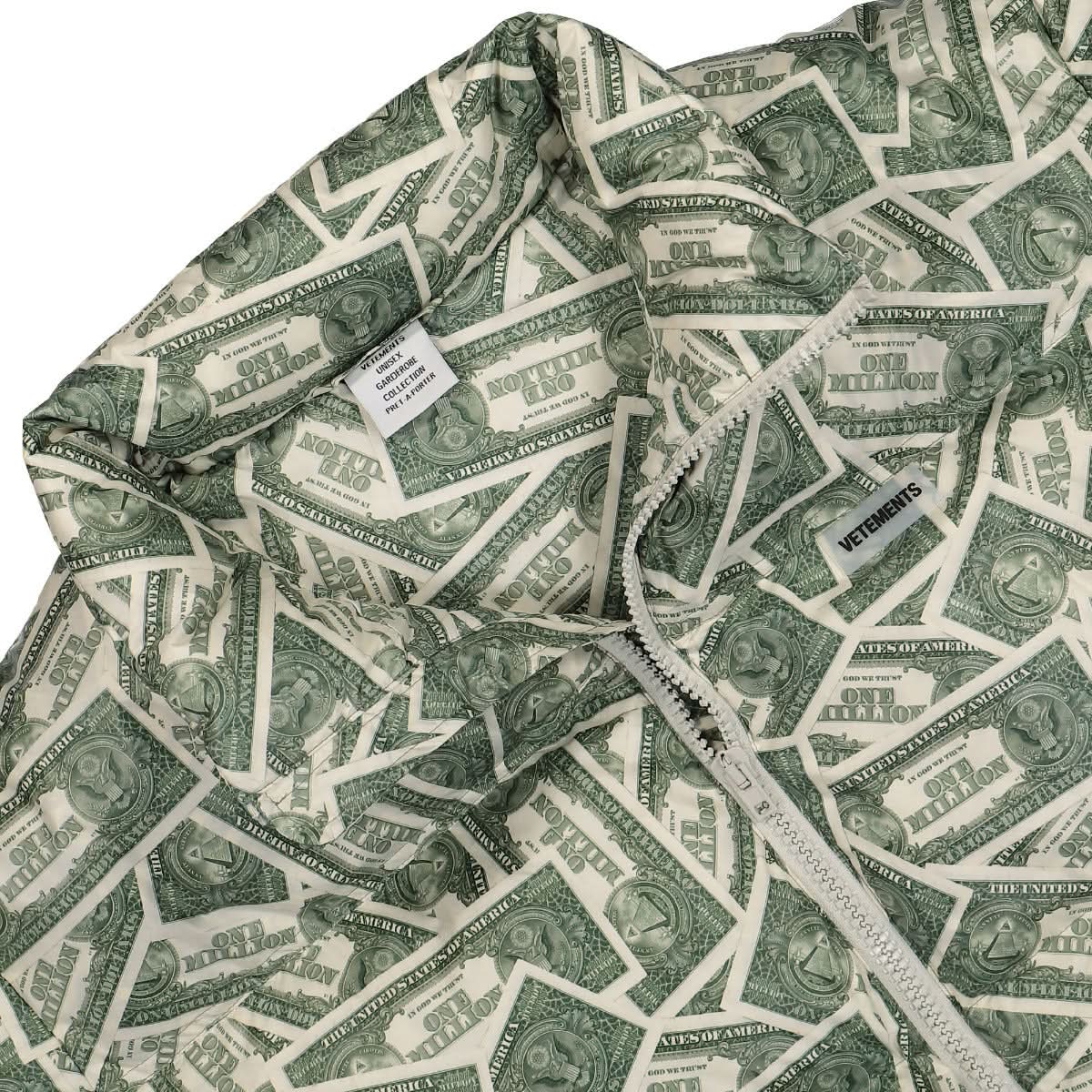 VETEMENTS Million Dollar Puffer Jacket Green Detail view 3 | Gate