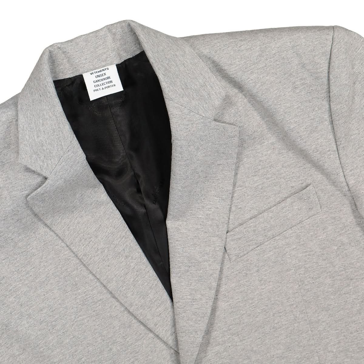 VETEMENTS Boxy Single Breasted Jersey Tailored Jacket Grey Detail view 3 | Gate