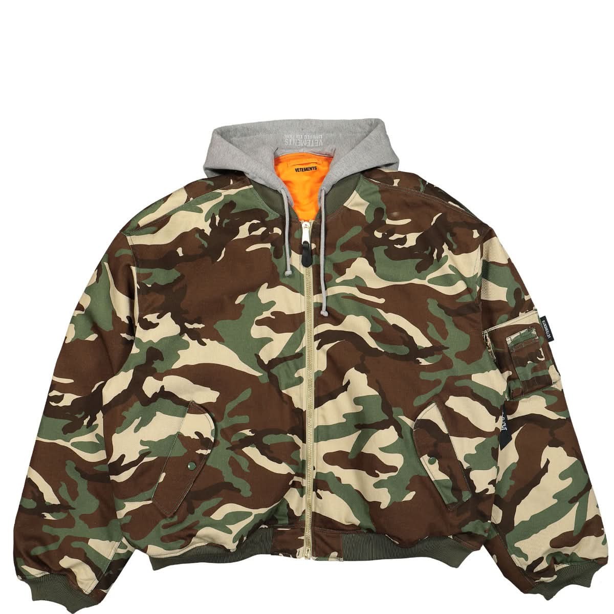 VETEMENTS Hooded Camo Bomber Camouflage Detail view 1 | Gate