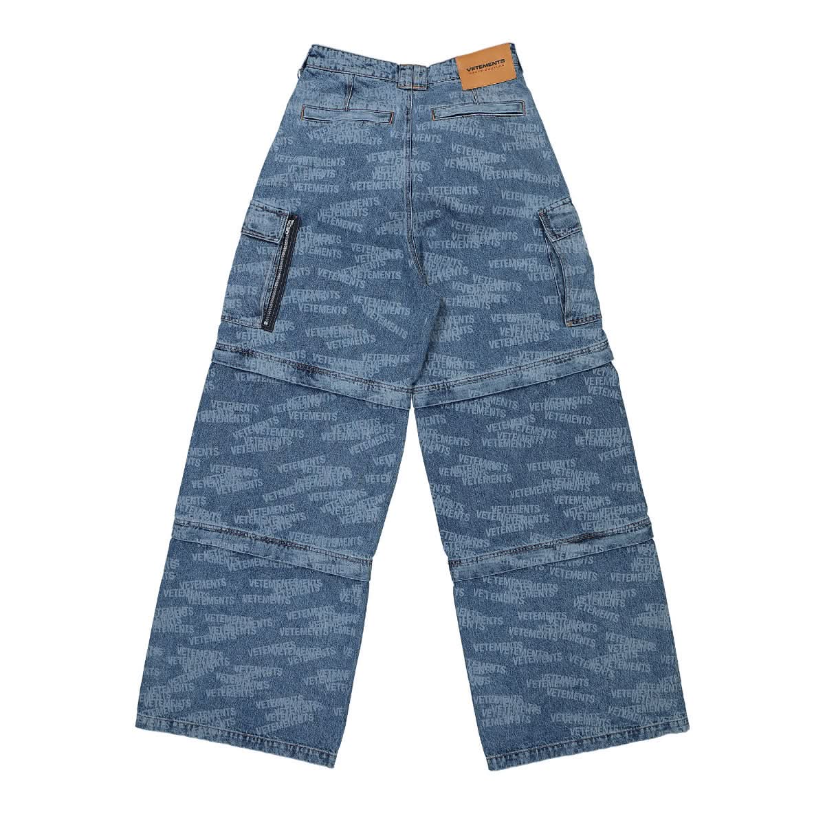 VETEMENTS Stamped Logo Big Shape Transformer Jeans Blue Detail view 2 | Gate