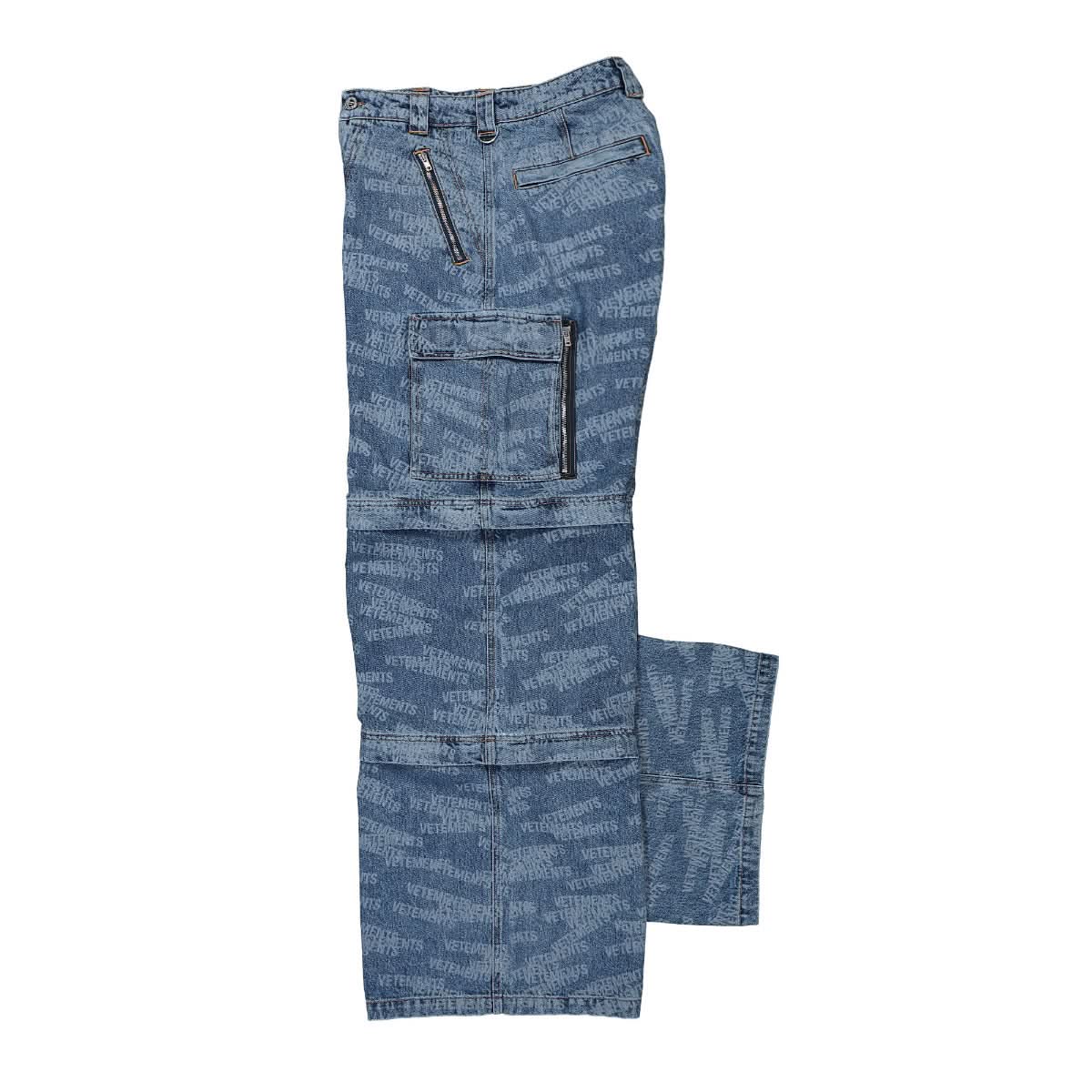 VETEMENTS Stamped Logo Big Shape Transformer Jeans Blue Detail view 3 | Gate