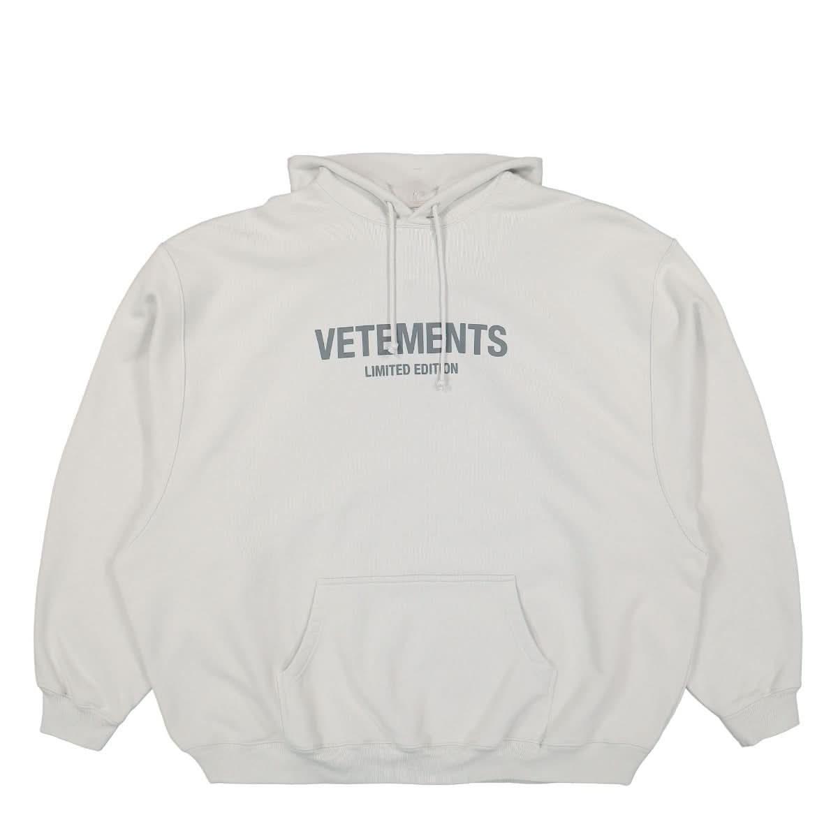 VETEMENTS Logo Limited Edition Hoodie Grey Detail view 1 | Gate