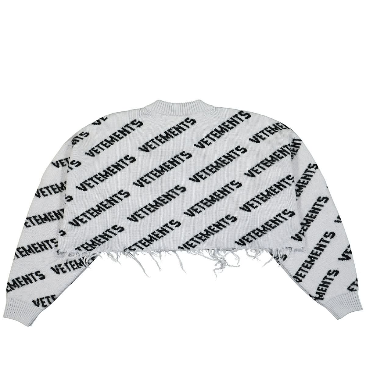 VETEMENTS Monogram Cropped Knitted Sweater Black,Grey Detail view 2 | Gate