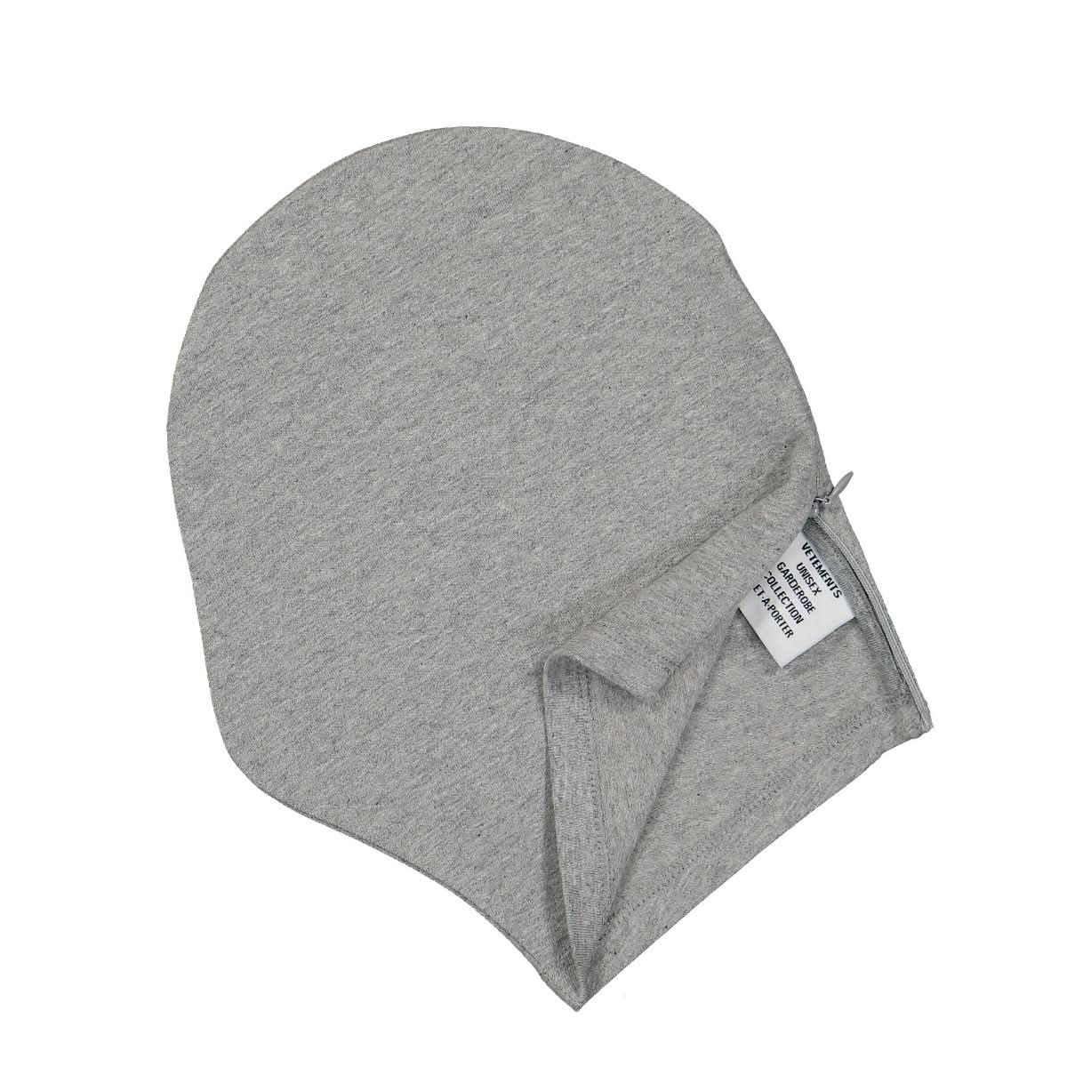 VETEMENTS Styling Mask Grey Detail view 3 | Gate