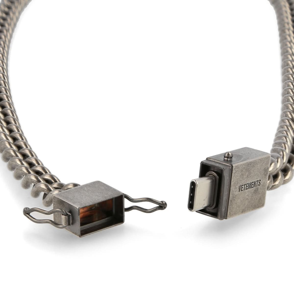 VETEMENTS USB Necklace Silver Detail view 3 | Gate