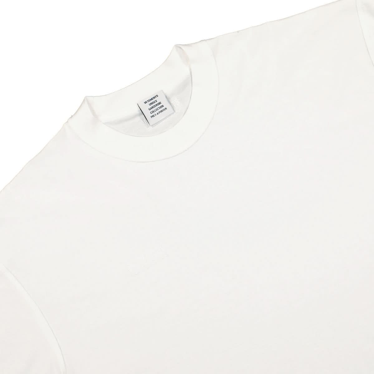 VETEMENTS All White Inside-Out T-Shirt White Detail view 3 | Gate