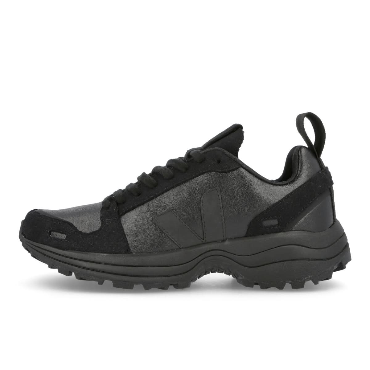 Veja Hiking Style CWL Black Sneaker Detail view 1 | Gate