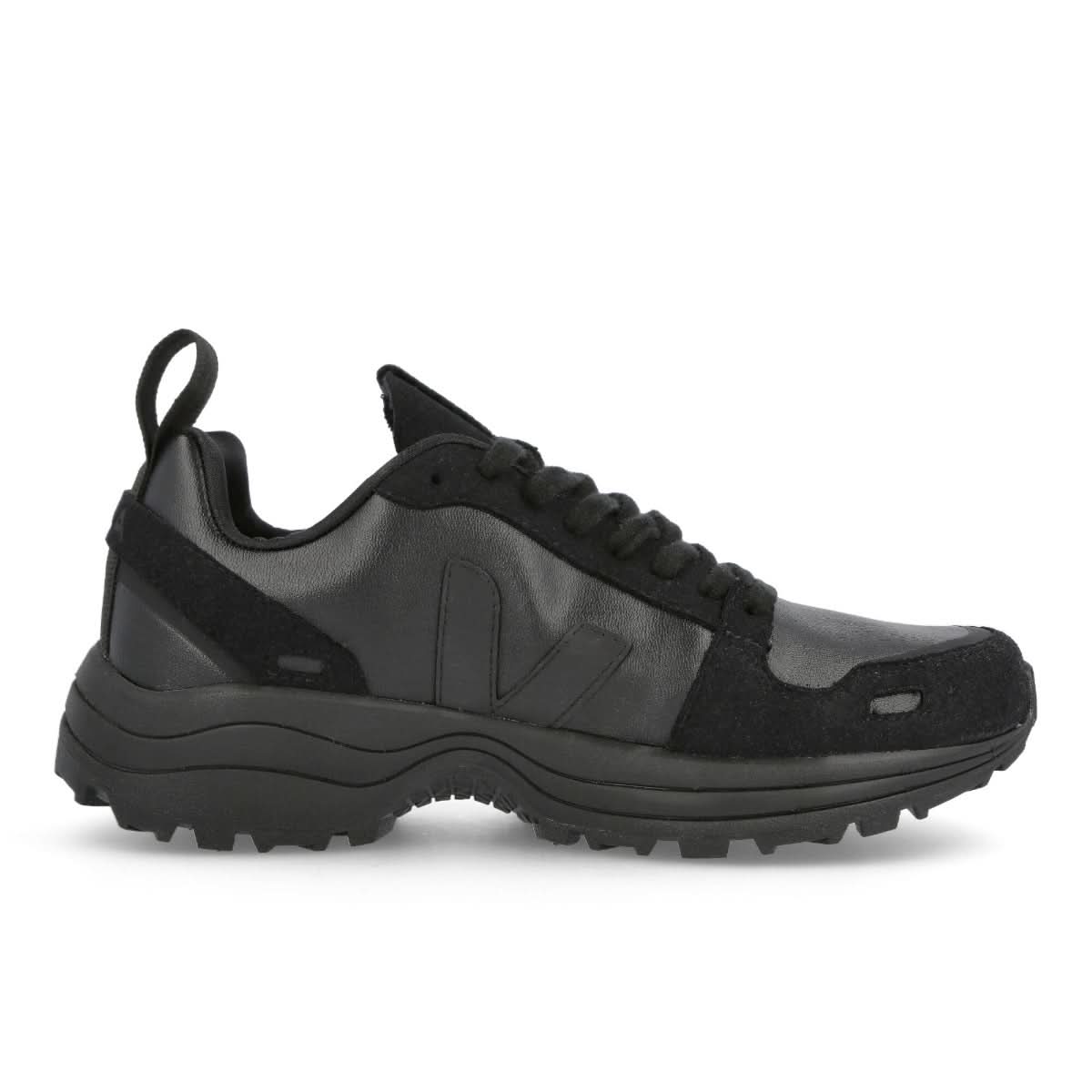Veja Hiking Style CWL Black Sneaker Detail view 2 | Gate