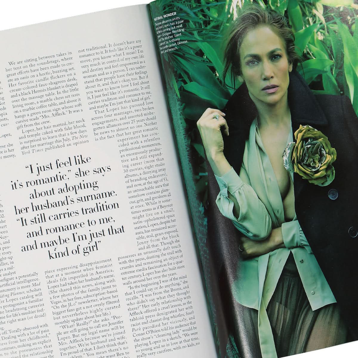 Vogue Magazine Multicolor Detail view 4 | Gate