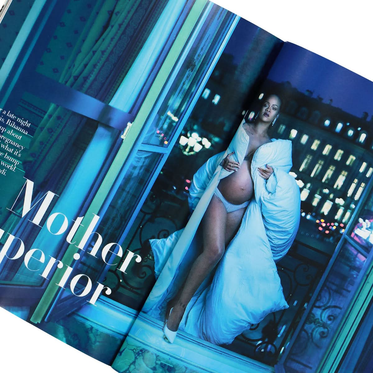 Vogue Magazine May 2022 Multicolor Detail view 3 | Gate