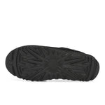 UGG M Classic Slip-On Black Slides 1129290-BLK / Black Detail View 6 | GATE
