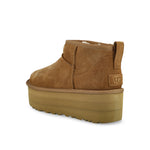 UGG  W Classic Ultra Mini Platform Chestnut Boots 1135092-CHE Detail View 3 | GATE
