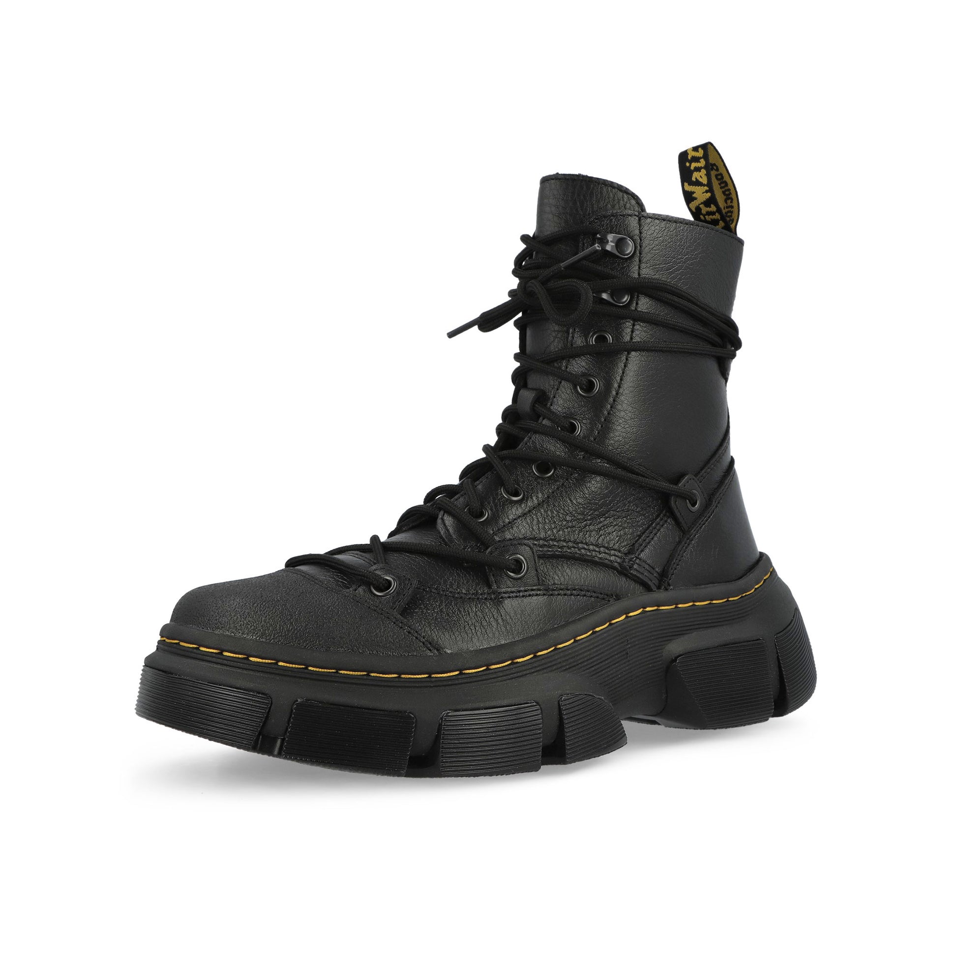 Dr. Martens DMXL Lace Black Boots 41646001 Detail View 4 | GATE
