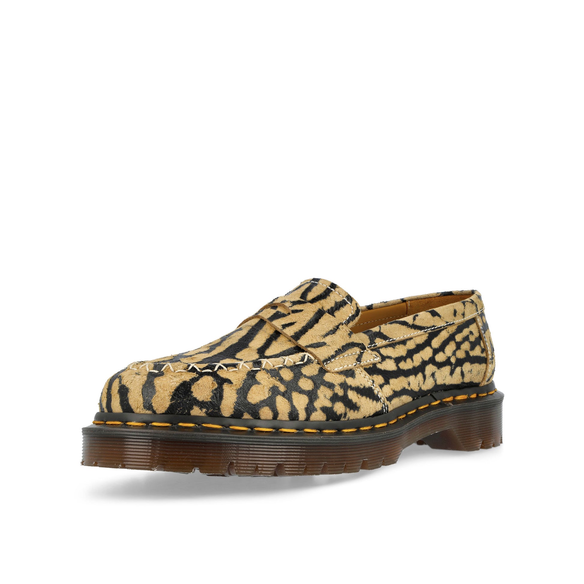 Dr. Martens Delapre Penny Loafer Teak / Black Loafers 42707200 Detail View 4 | GATE
