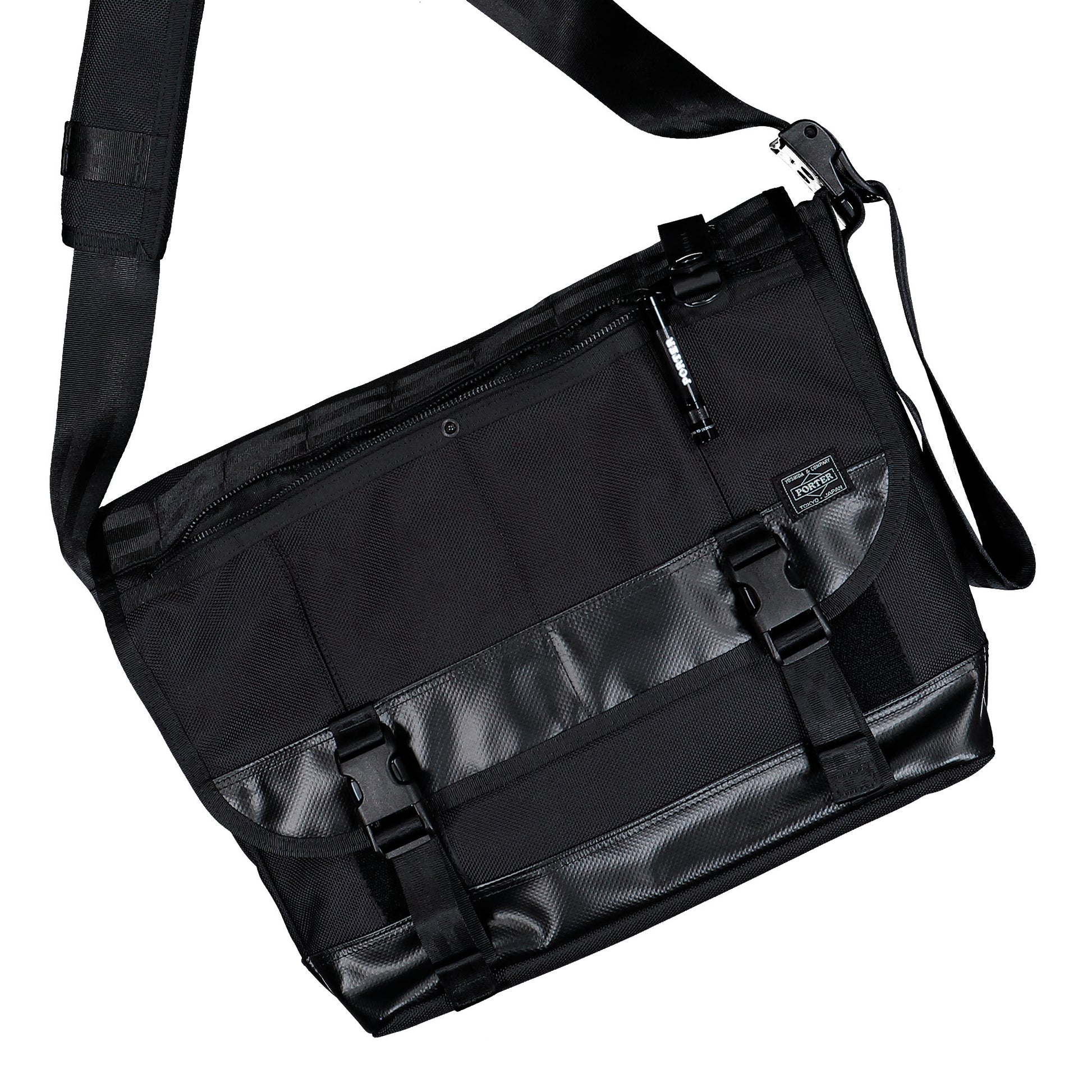 Porter-Yoshida & Co. Heat Messenger Bag (L) Black Briefcases & Messenger Bags 703-07967-10 Detail View 5 | GATE