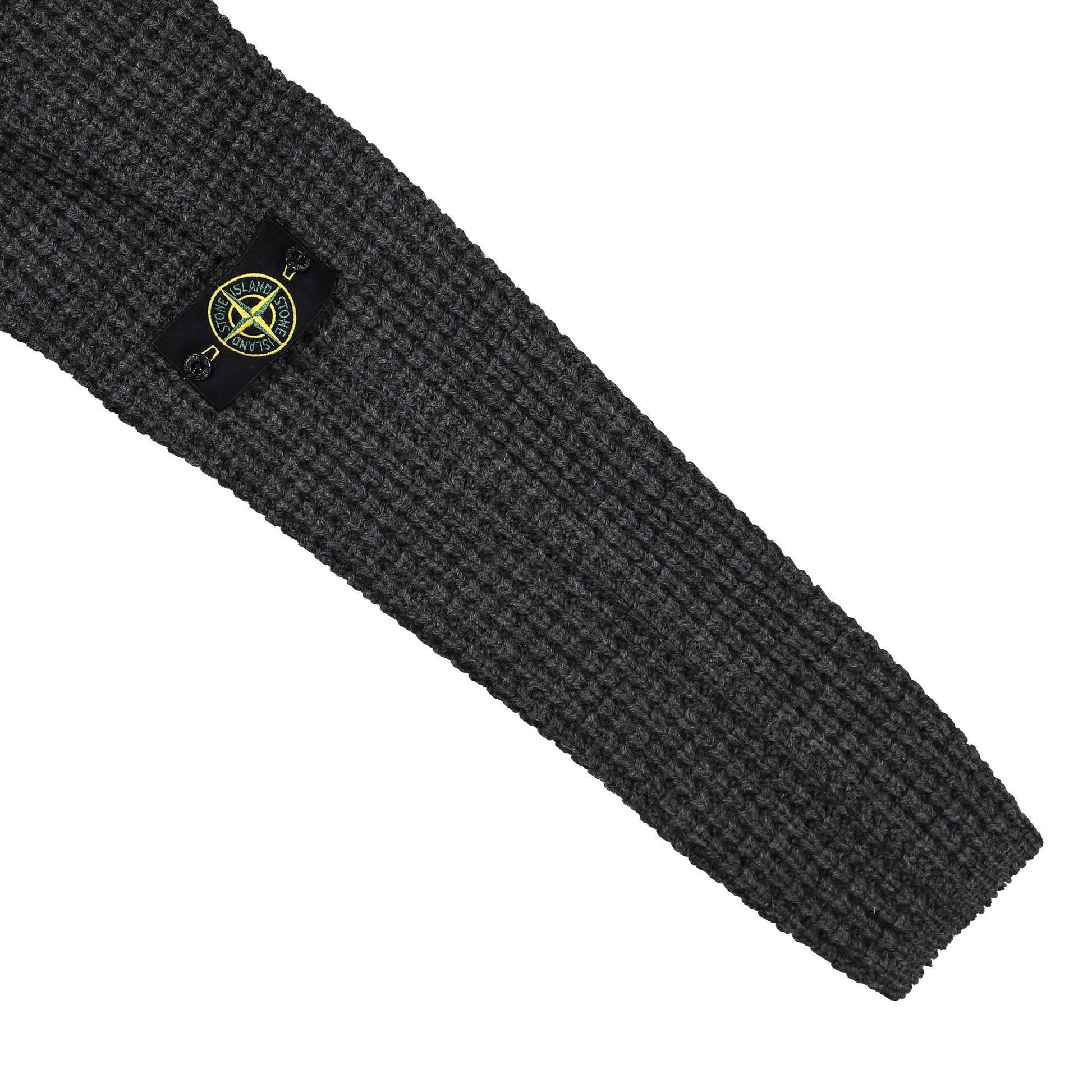Stone Island Crewneck Knit Grey Detail view 4 | Gate