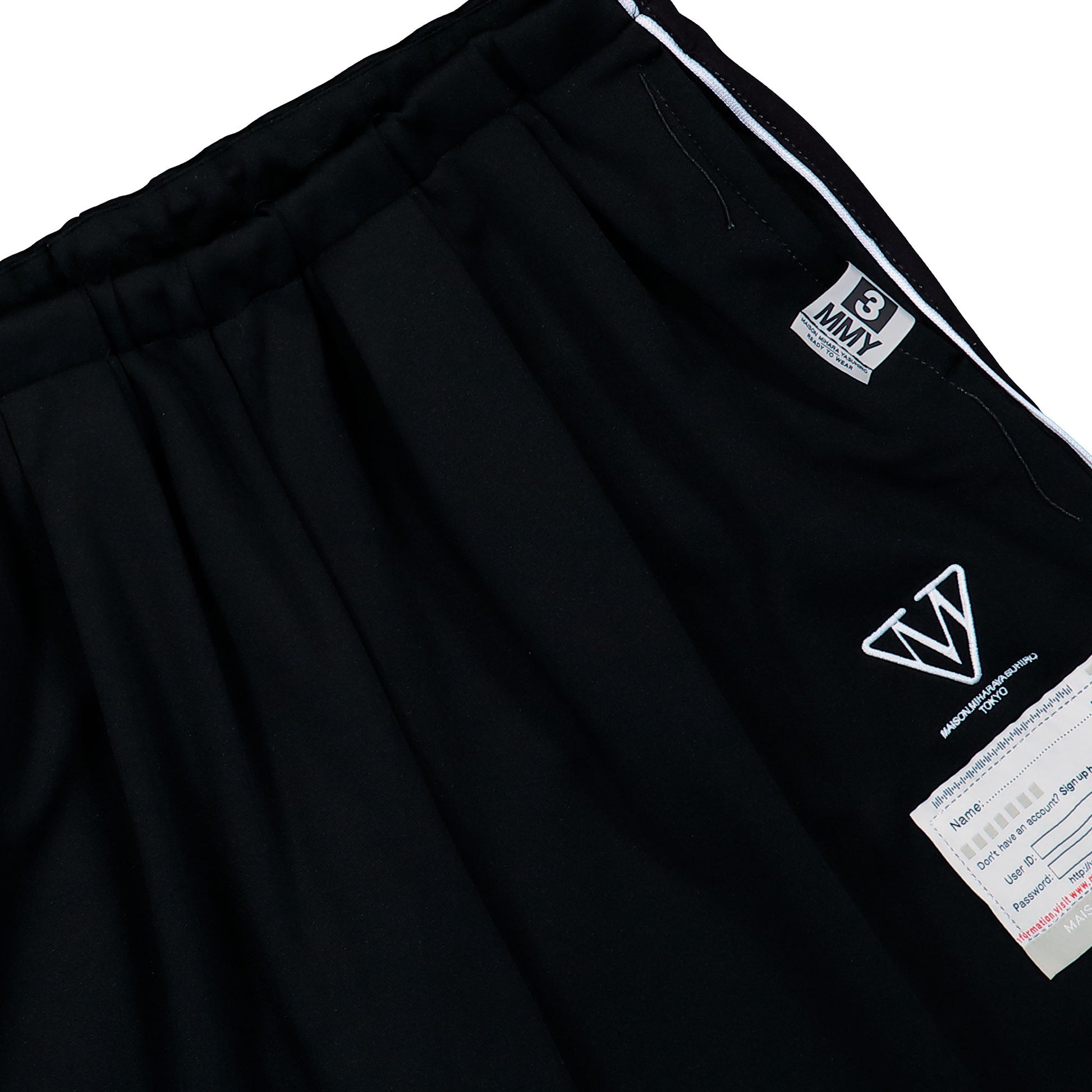 Maison Mihara Yasuhiro Amateur Sewn Track Pants Black sweat & Track Pants A16PT582 Detail View 4 | GATE
