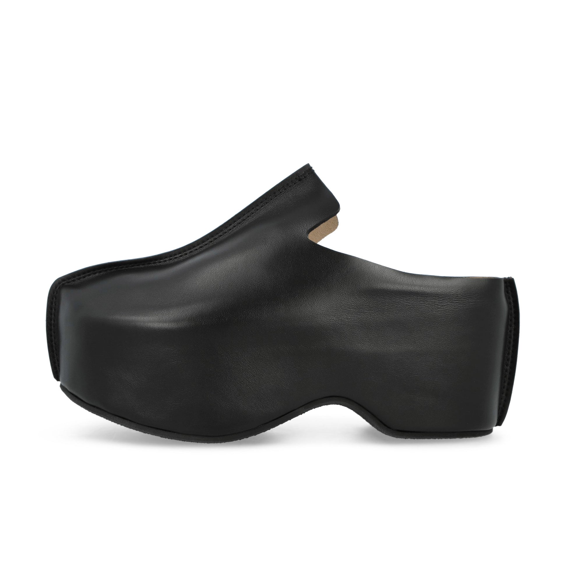 JW Anderson Calf Platform Clog Black Slides FW0146-LA0232-999 / Black Detail View 1 | GATE
