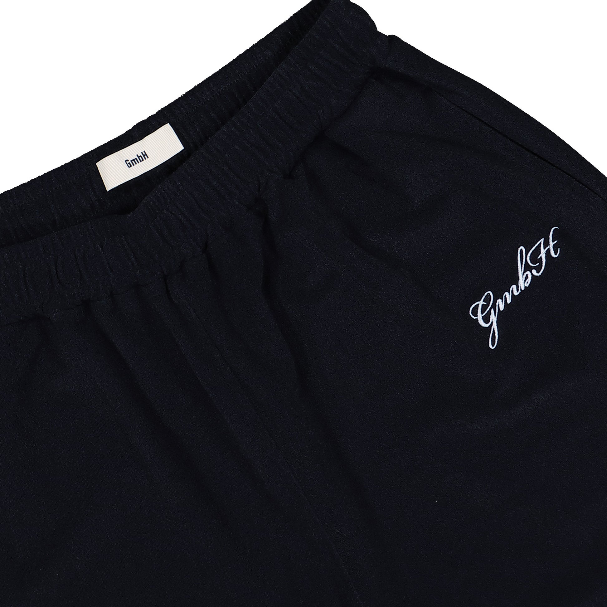 GmbH Bermuda Shorts With Embroidery Black Shorts Basket Shorts Detail View 4 | GATE
