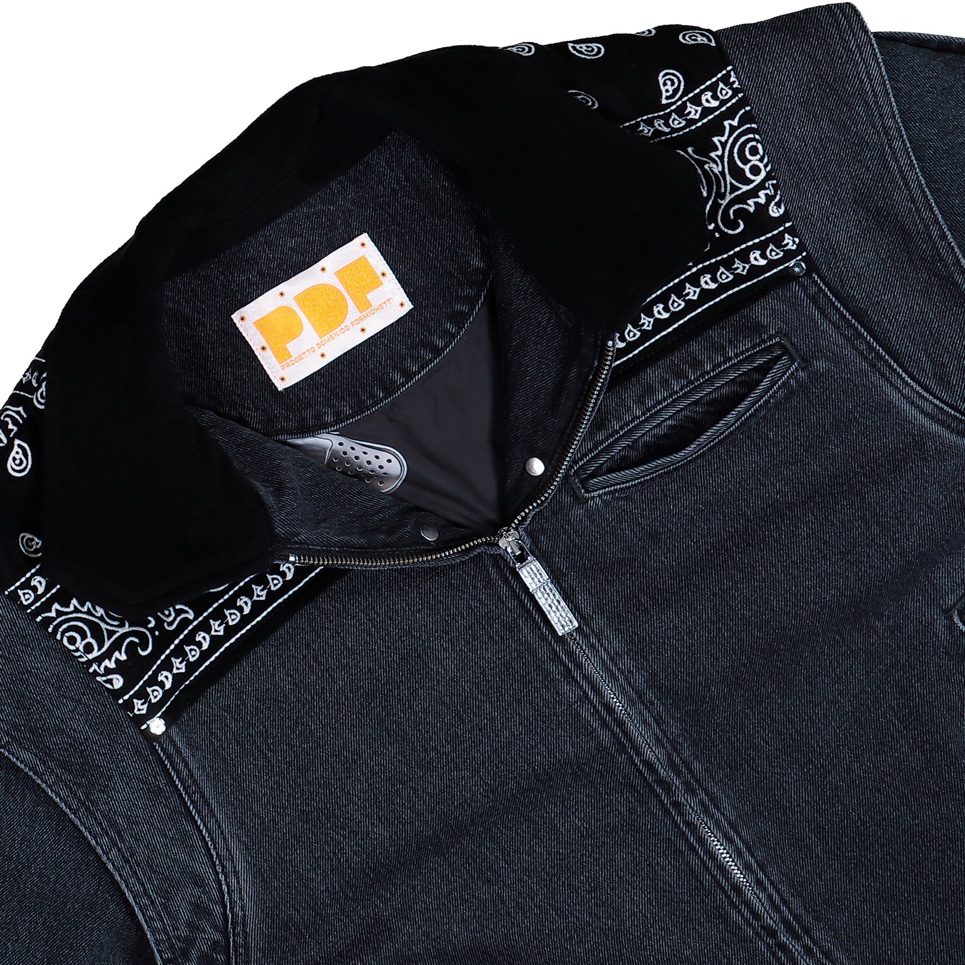 PDF Cape Jacket Black Wash Denim Jacket DFM09027DF119WHBLK / Black Wash Detailfoto | Overkill
