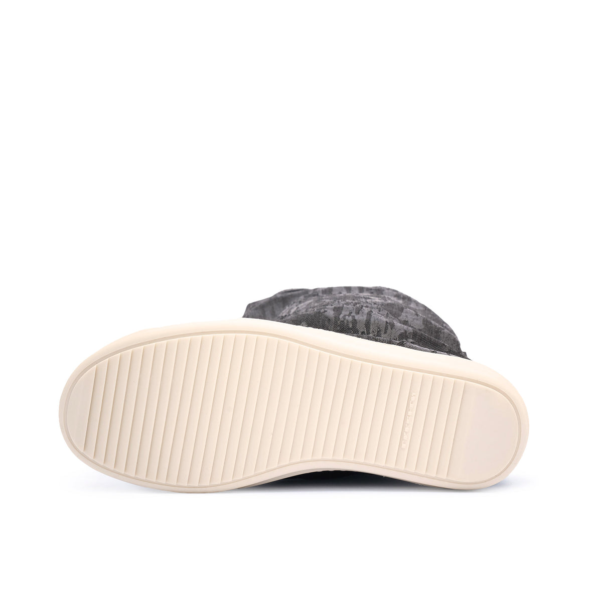 Rick Owens Elephant Boot Black / Milk / Milk Boot DS02F6813 BMC 911  Detail View 5 | GATE
