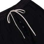 Rick Owens Pusher Shorts Black Shorts DU02E7373 FSl 09 Detail View 4 | GATE
