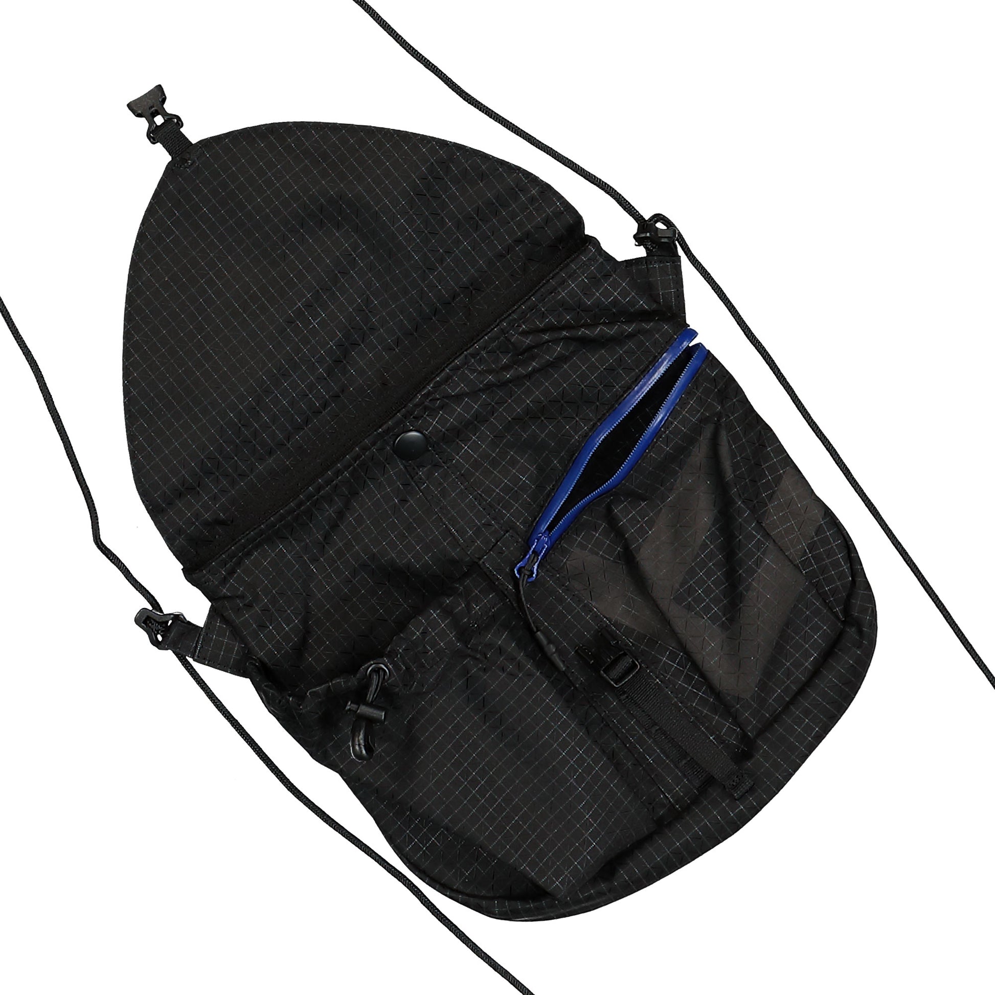 Études Studio Cayl Crossbody Bag Black Detail view 5 | Gate