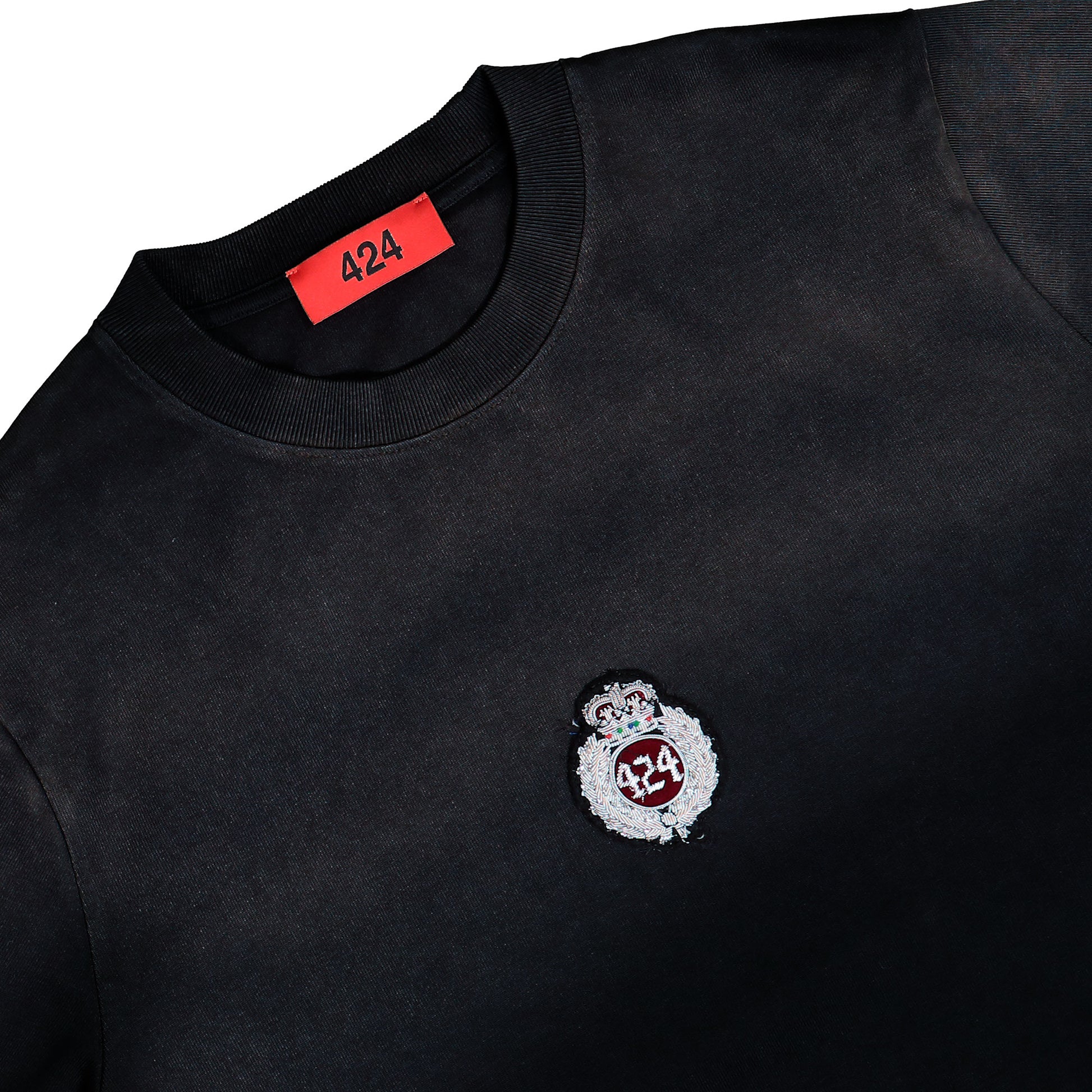 424 Academy Cropped Scallop Tee Vintage Black T-Shirts FFF5MH70AP JE001 999 / Vintage Black Detail View 3 | GATE
