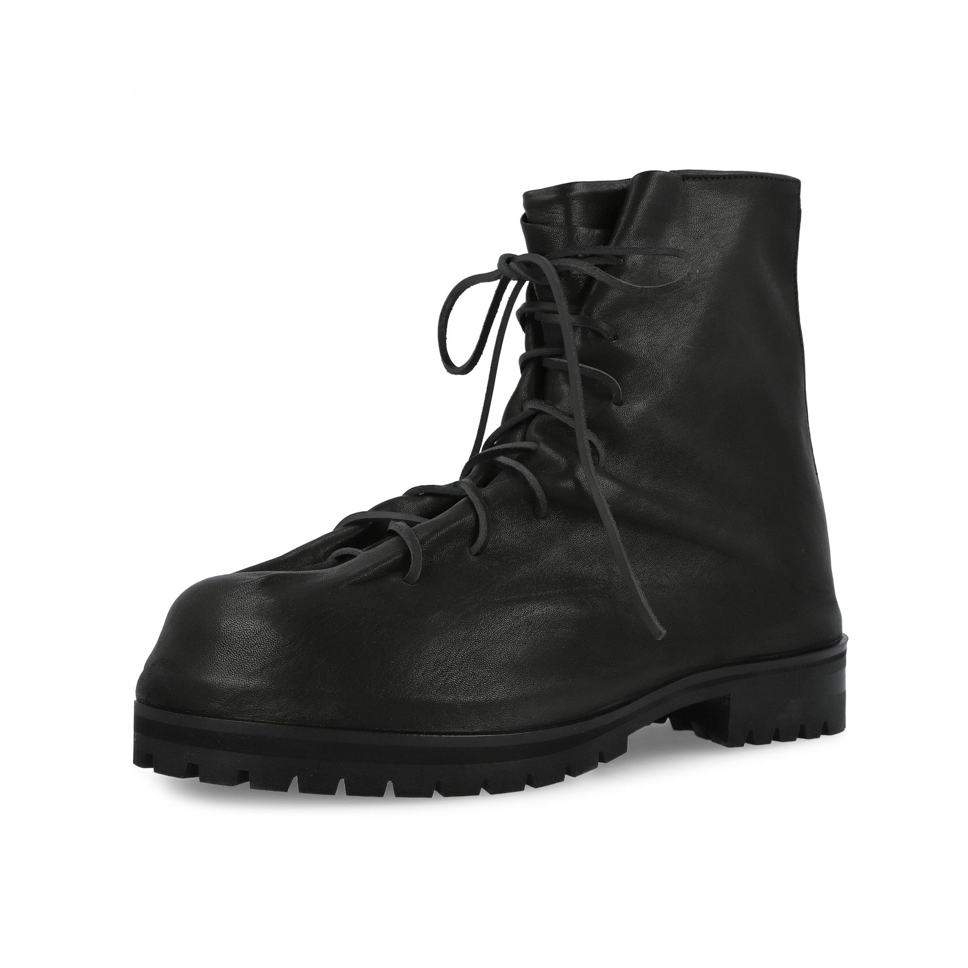 424 Laced Up Marathon Boot Black Boots FFF5MQ54AP PE001 999 / Black Detail View 4 | GATE

