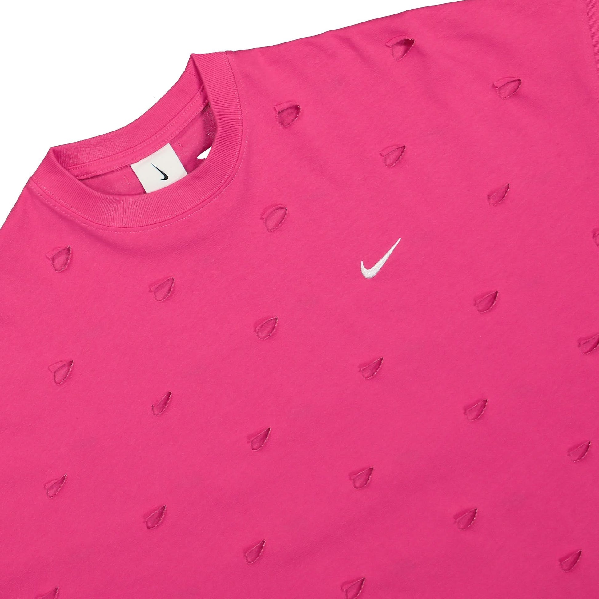 Nike NRG Swoosh Tee Pink Detail view 4 | Gate