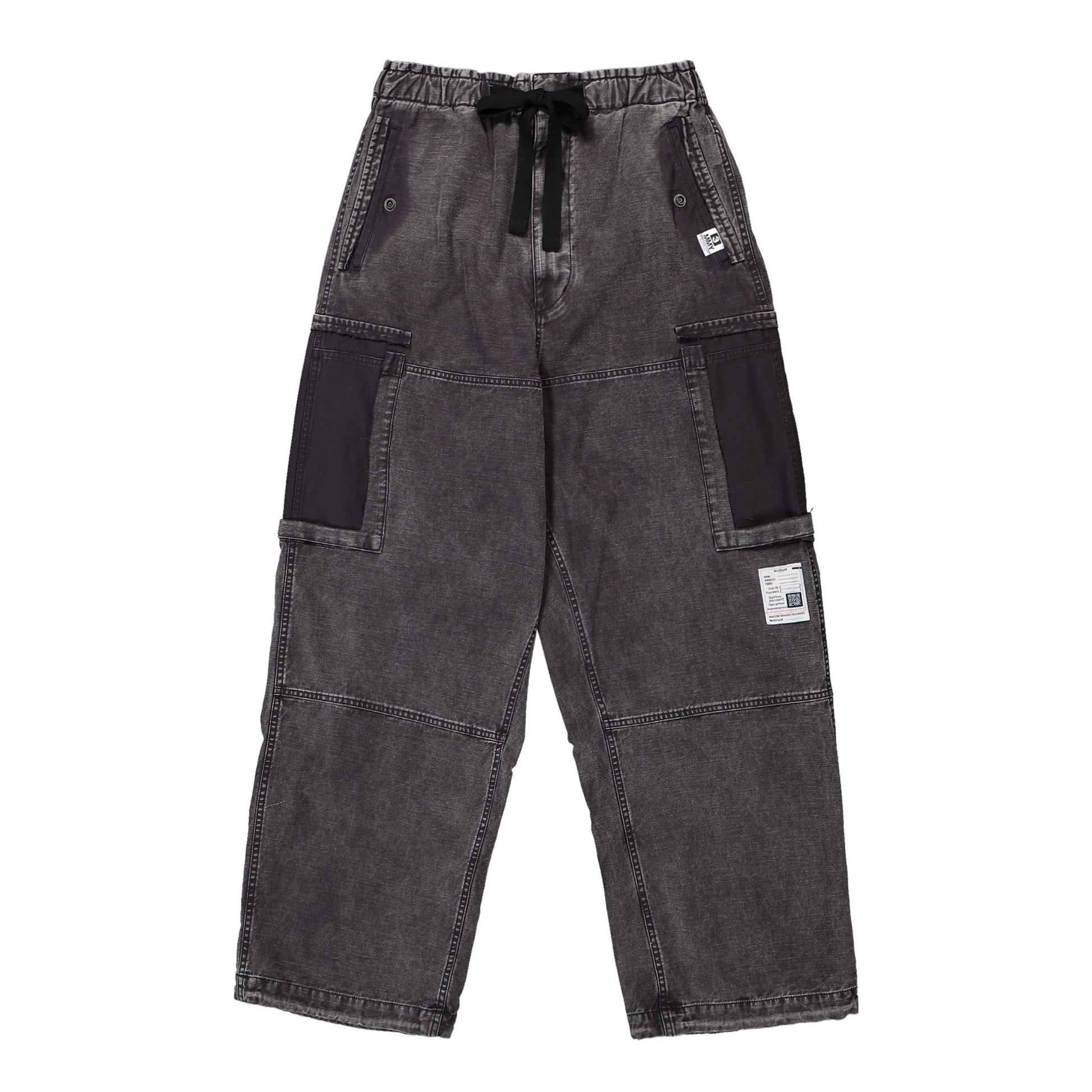 Maison Mihara Yasuhiro Cotton Satin Cargo Trousers Black Detail view 1 | Gate