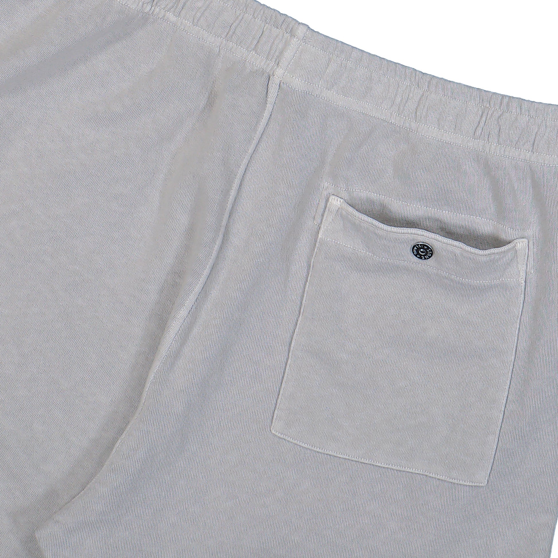 Stone Island Malfile Fleece Old Effect Shorts Pearl Grey Shorts L1S156200014-S0060 V0161 Detail View 5 | GATE
