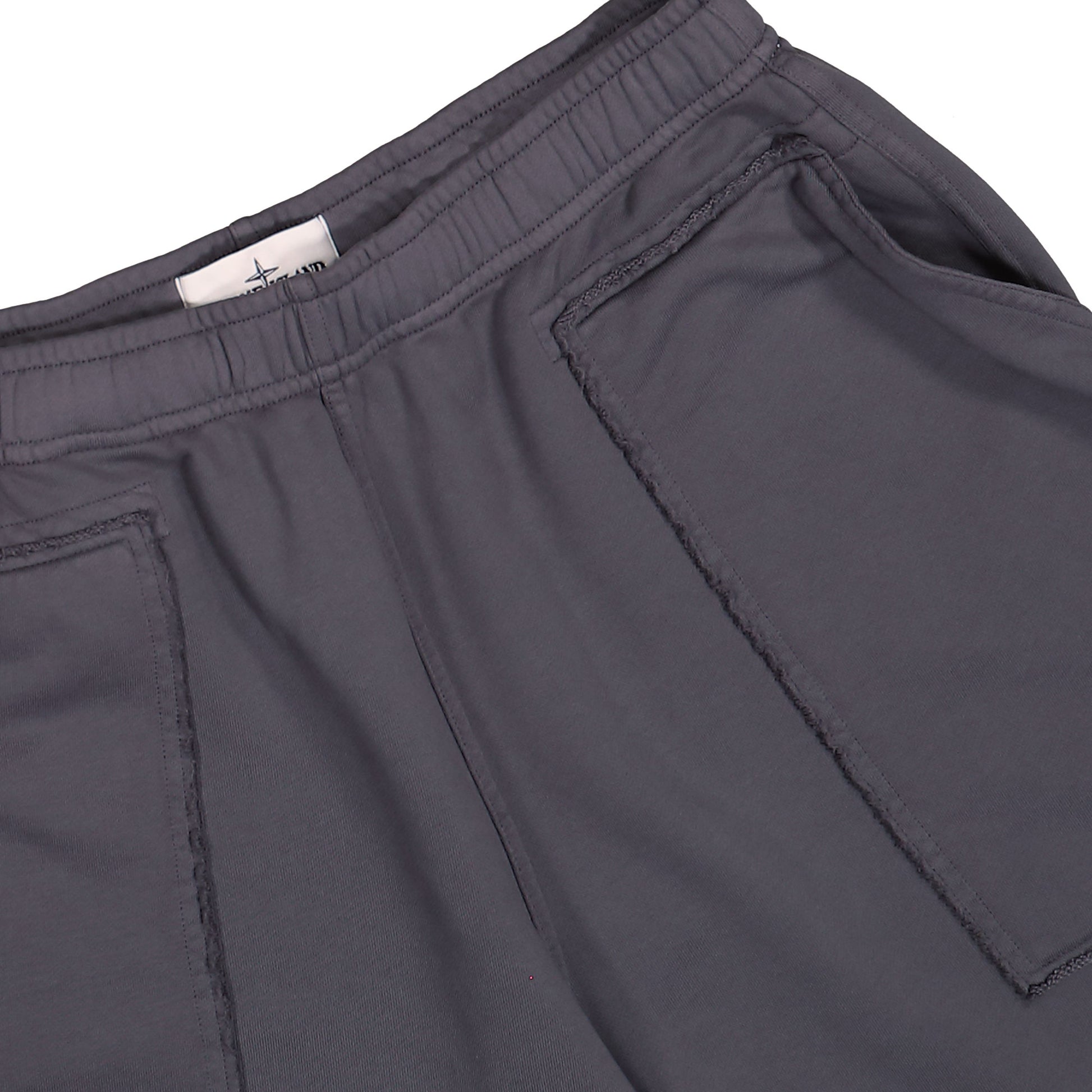 Stone Island Organic Cotton Fleece Shorts Blue Grey Shorts L1S156200022-S0051 V002D Detail View 4 | GATE
