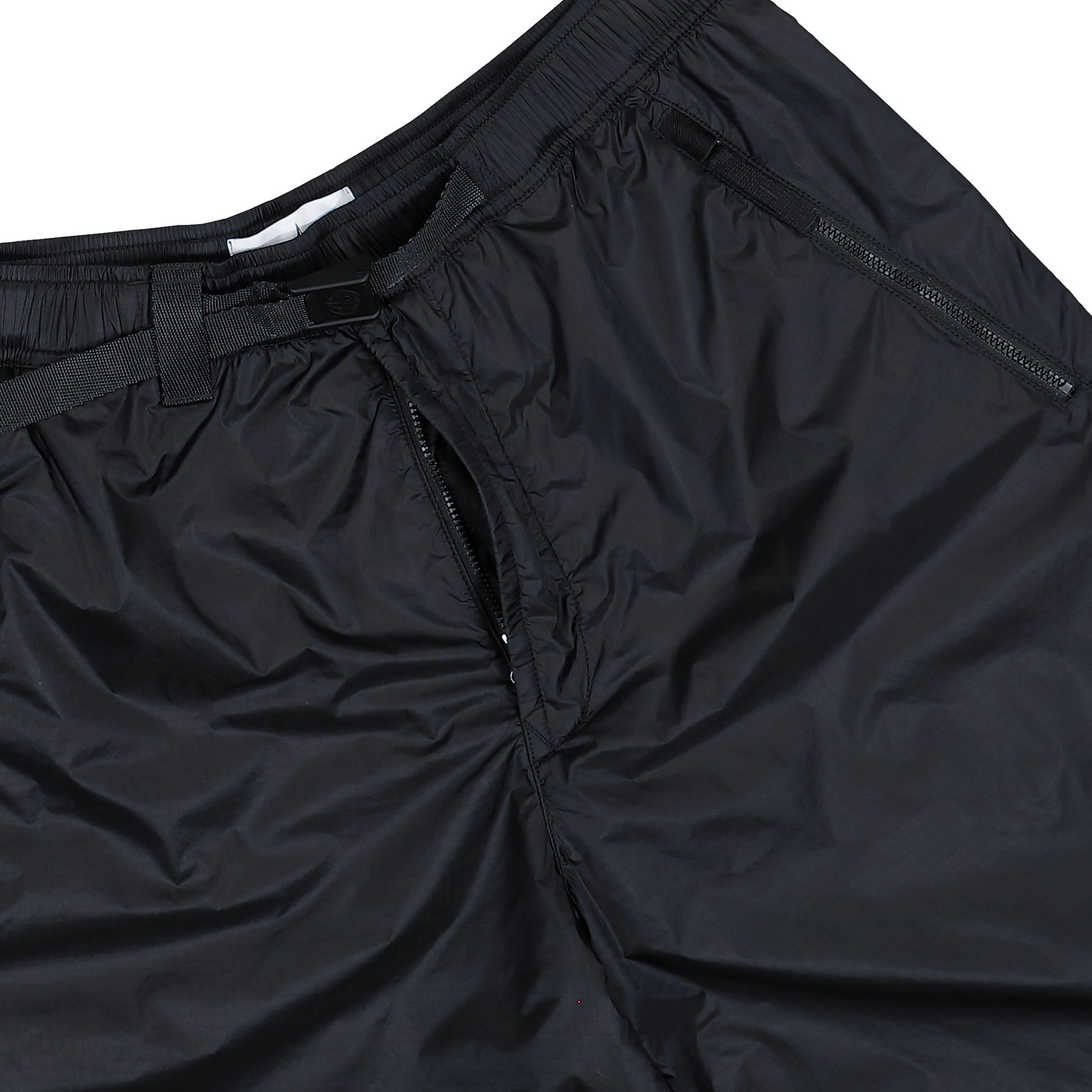 Stone Island Light Ripstop Cordura Advance Fabrics Shorts Navy Blue Shorts L1S15L100006-S0163 V0020 Detail View 4 | GATE
