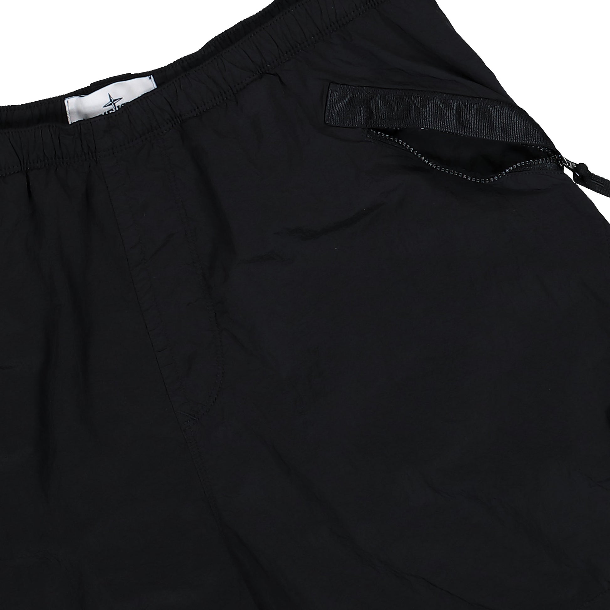 Stone Island Nylon Metal In Econyl Bermuda Shorts Black Shorts L1S15L100008-S0019 V0029 Detail View 4 | GATE
