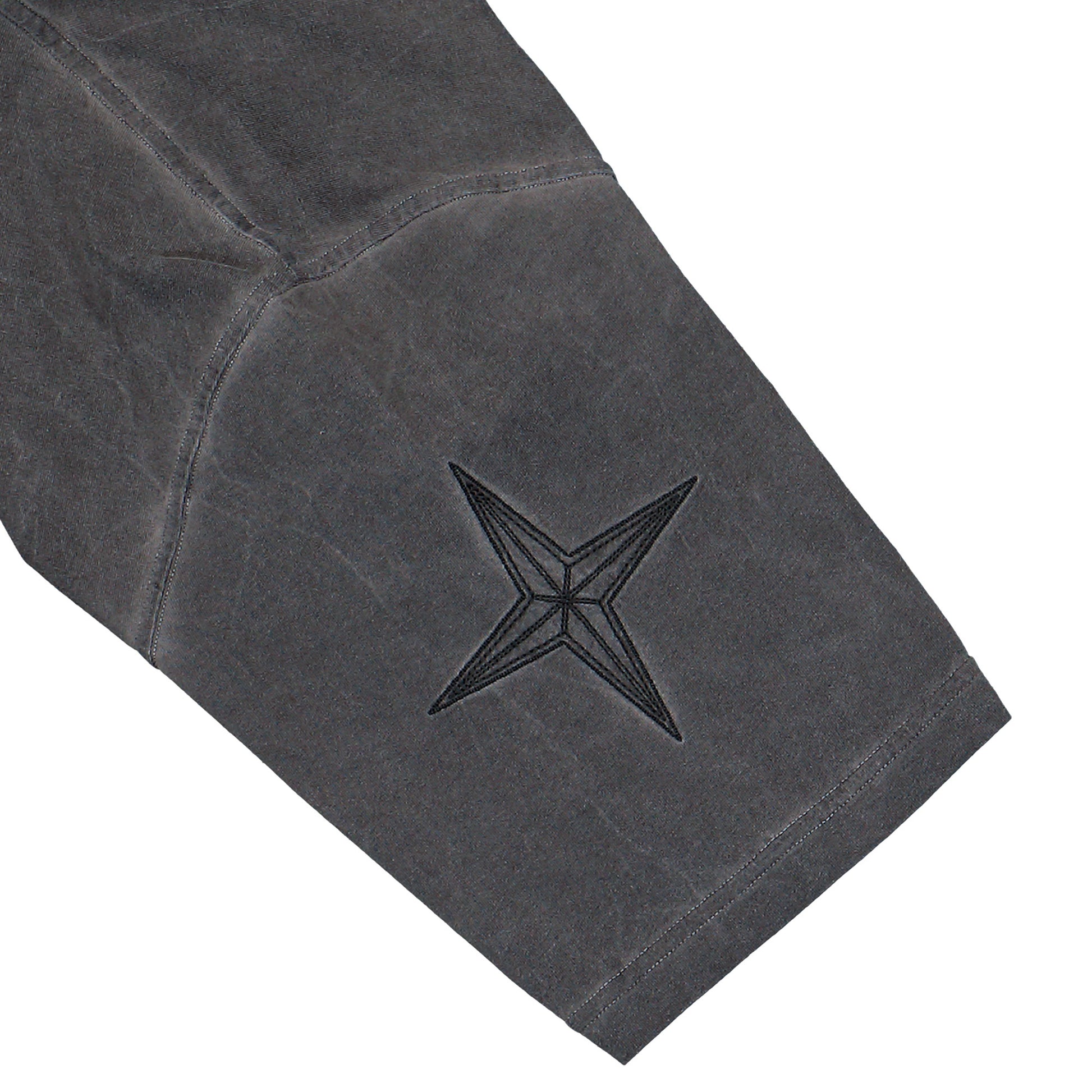 Stone Island Uneven Pigment Dyed T-Shirt Black  T-Shirts L2S152100024-S00V3 V0029 Detail View 4 | GATE
