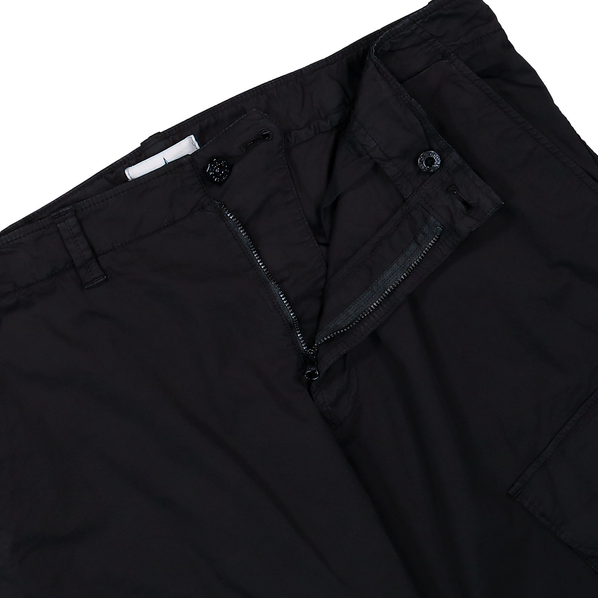 Stone Island Loose-Fit Cargo Trousers With Snap Pockets Black Pants L2S153100003-S0A10 V0029 Detail View 4 | GATE