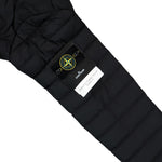Stone Island Seamless Tunnel Hooded Down Jacket With Anti Drop Finish Black Jackets L2S154100107-S0183 V0029 Detail View 4 | GATE