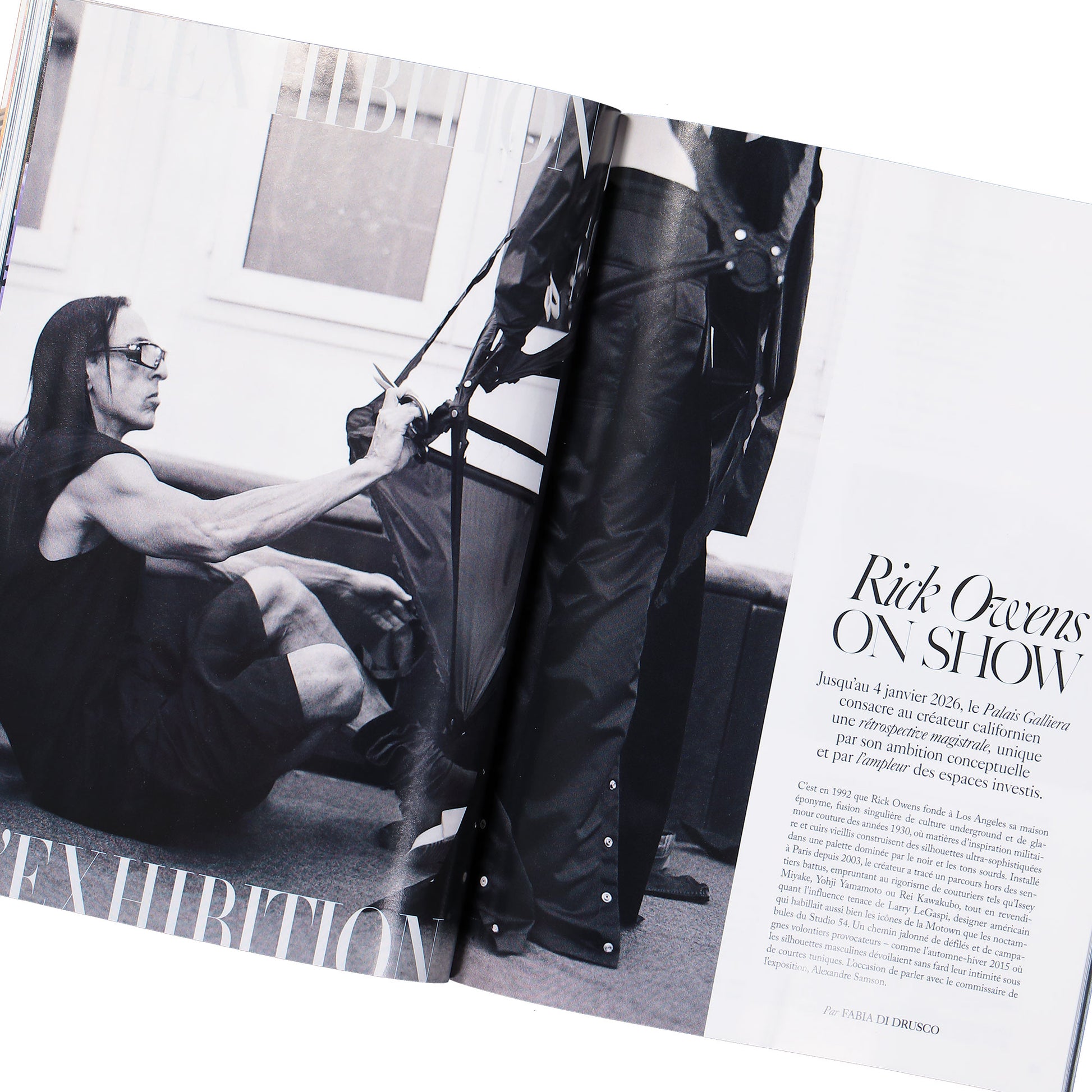 L’Officiel Hommes Numéro 80 - Jeremy Strong Cover Multicolor Magazines L11435 Detail View 8 | GATE