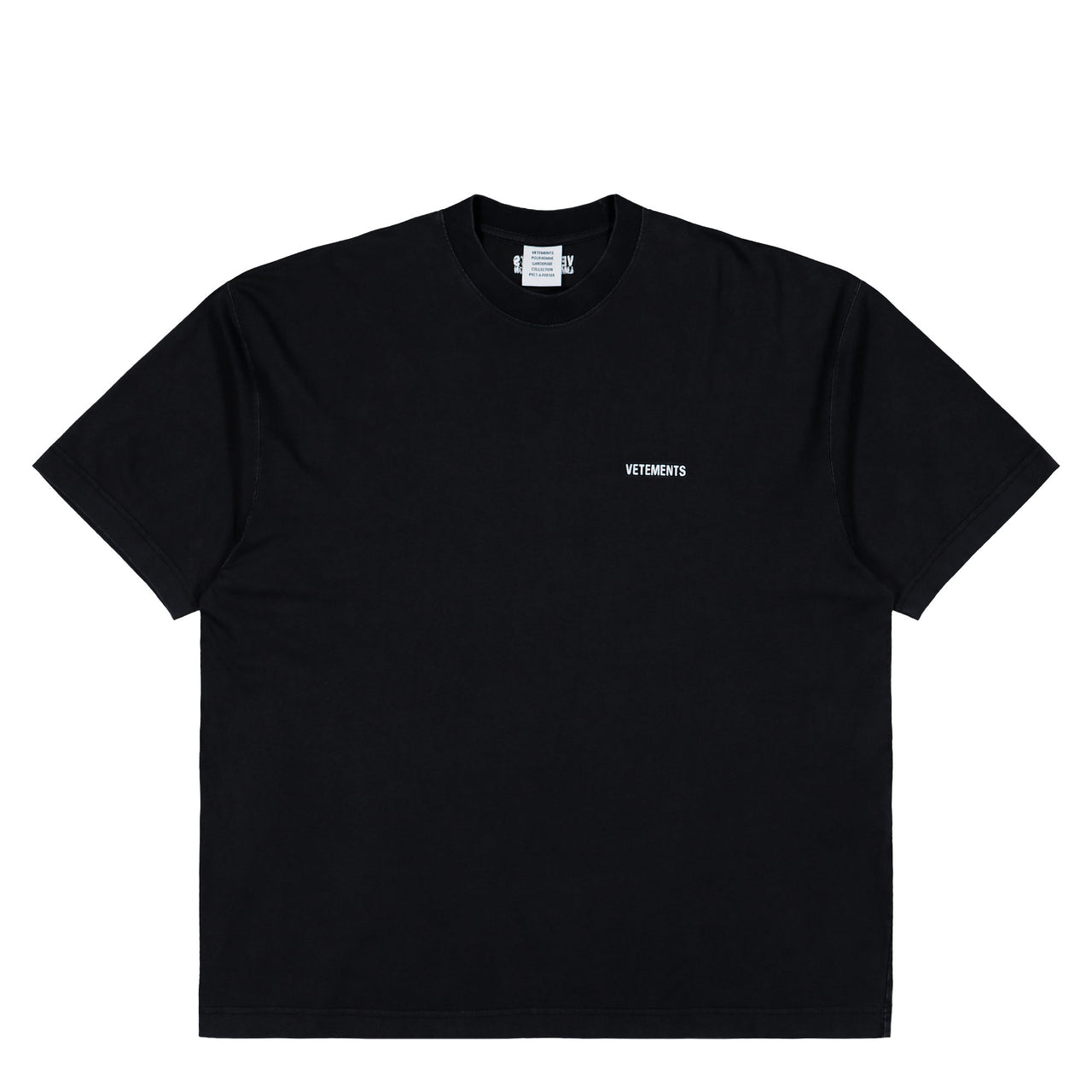 VETEMENTS Iconic Logo T-Shirt Black T-Shirts ME76TR138BW Detail View 1 | GATE