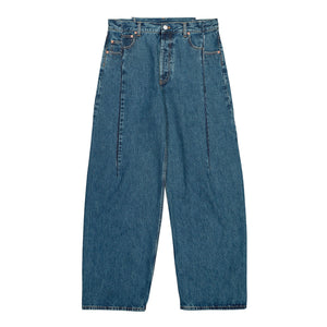 VETEMENTS Pinched Cut-Up Jeans Mid Blue Denim MH27DJ085BL Detail View 1 | GATE