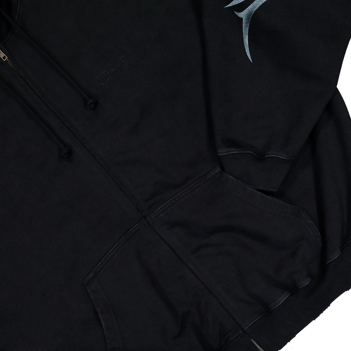 VETEMENTS Graffiti Tribal Zip-Up Hoodie Washed Black Hoodies MH27ZU154B Detail View 4 | GATE