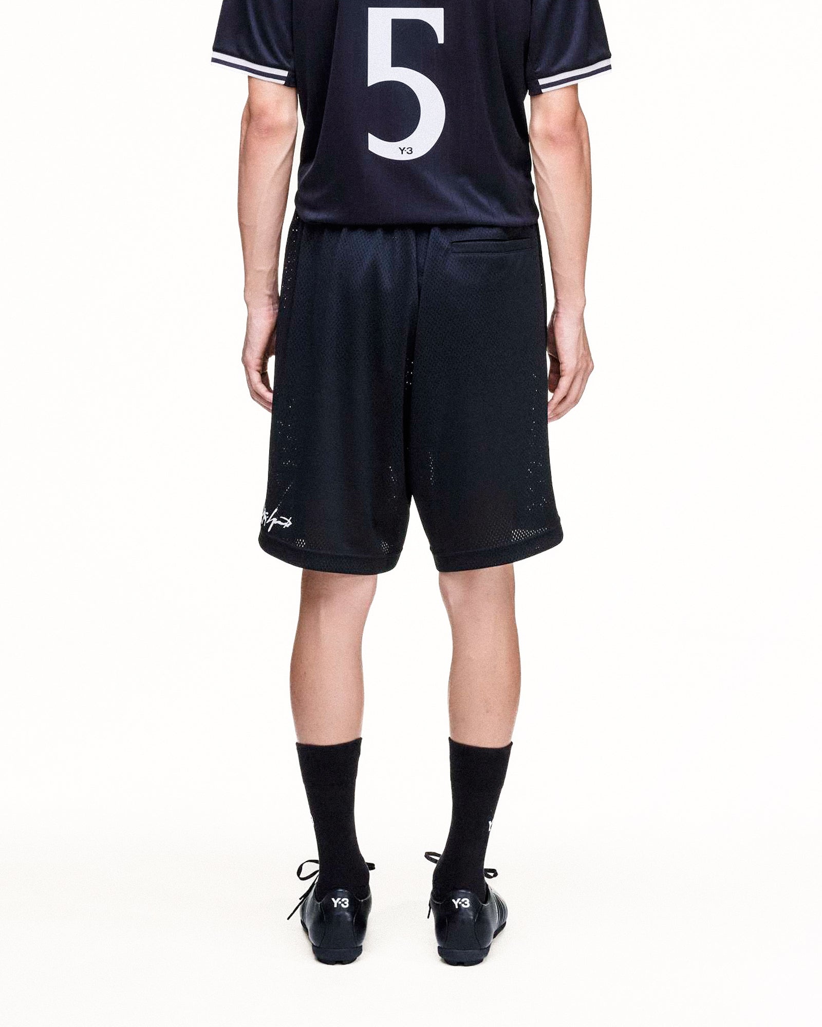Y-3 US Mesh Shorts Black Shorts KF1083 On Model Back View | GATE
