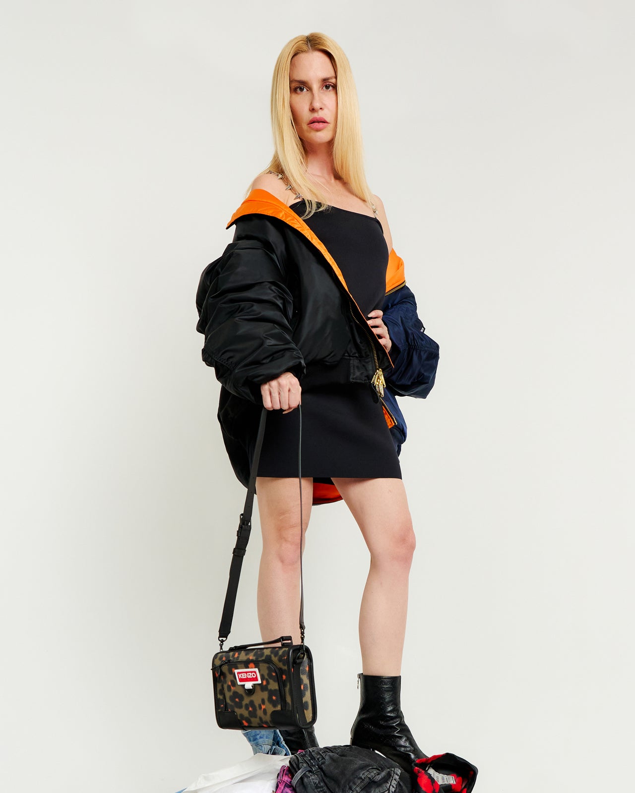 VETEMENTS Split Hooded Bomber Jacket Black,Blue Detail view 1 | Gate