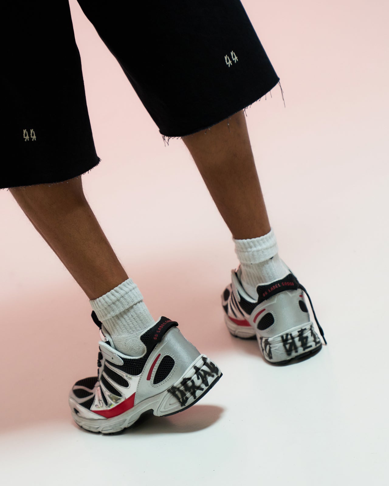 44 Label Group Dragger Sneakers Silver Sneaker Detail view 1 | Gate