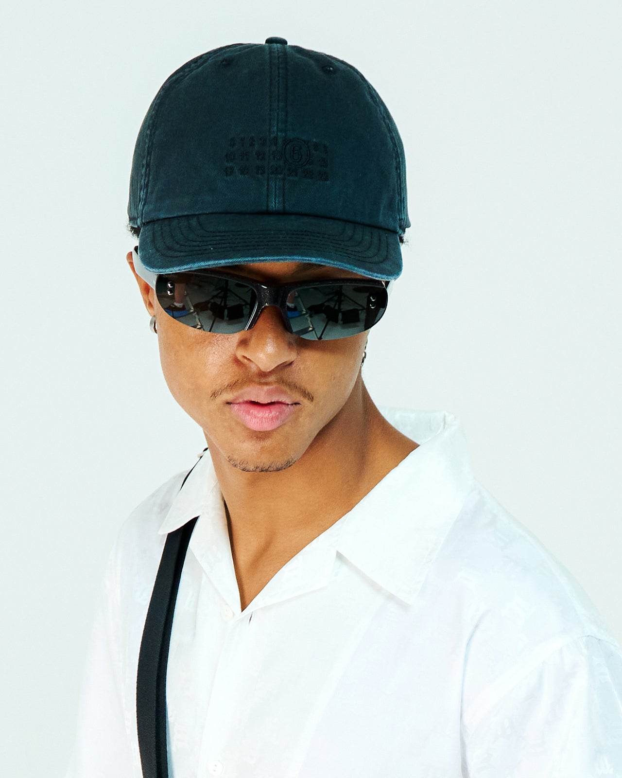 Doublet Flameless Sunglasses Black Detail view 1 | Gate