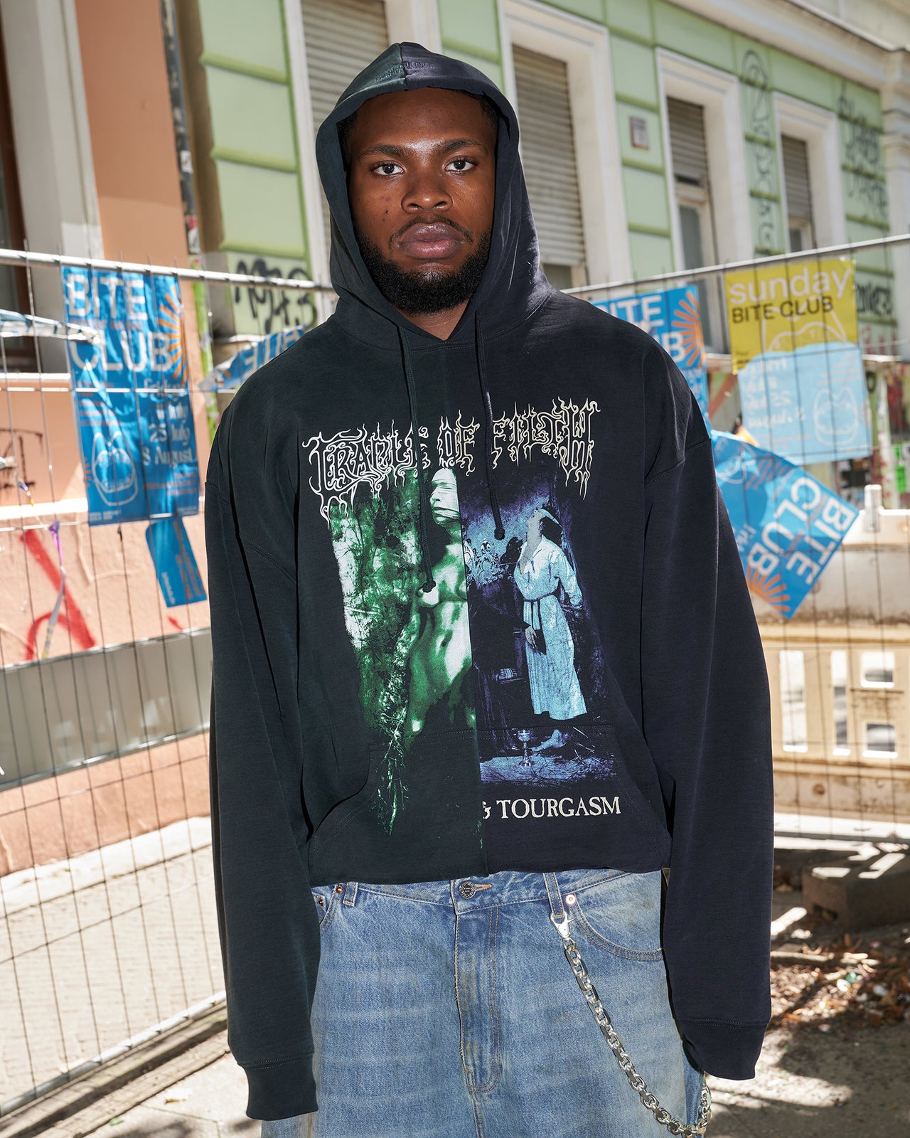 Cradle of Filth x VETEMENTS Cof Cut-Up Oversized Hoodie Multicolor Hoodies UCF76HD850EN Detail View 1 | GATE